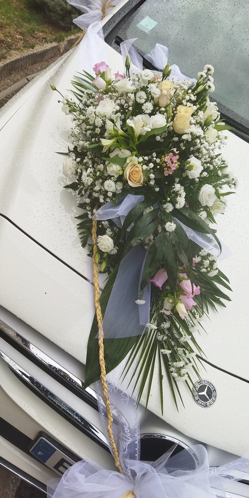 bouquet-mariage-voiture
